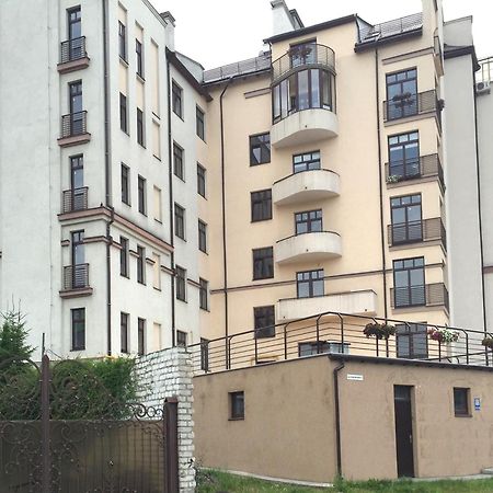 Eney Budget Three-Room Apartment Lviv Eksteriør bilde